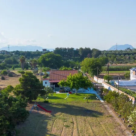 Casa de Férias Seaside Retreat For Families And Pets
