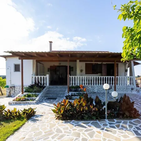 Seaside Retreat For Families And Pets Dom wakacyjny Messíni