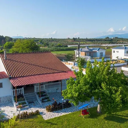 Seaside Retreat For Families And Pets 펜션