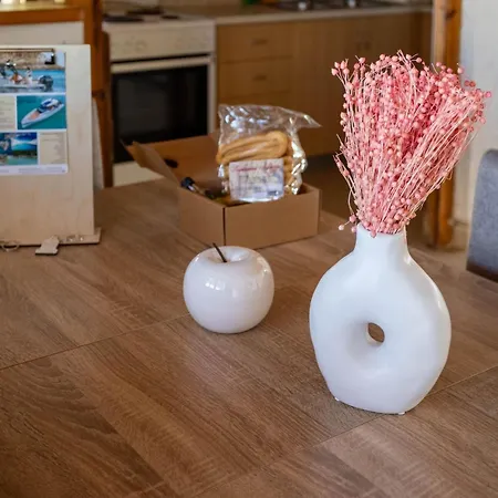 Dom wakacyjny Seaside Retreat For Families And Pets