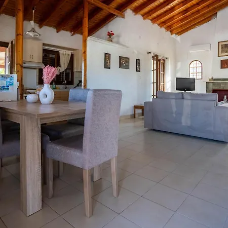 Casa de Férias Seaside Retreat For Families And Pets Messíni