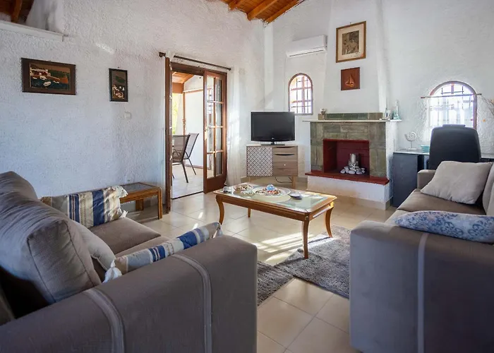Seaside Retreat For Families And Pets * Messíni